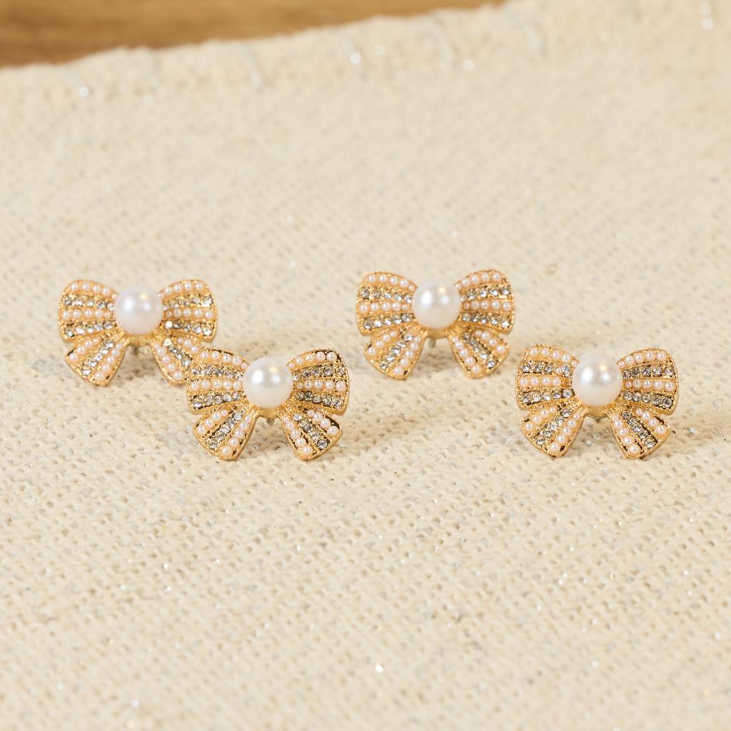 Cracker Barrel Set Of 4 Pearl Diamond Pushpins