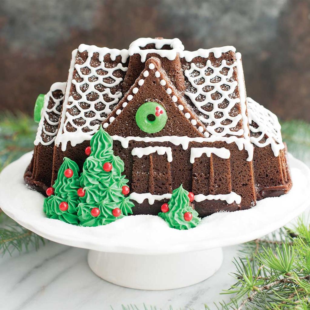 Cracker Barrel Nordic Ware Gingerbread House Bundt Pan