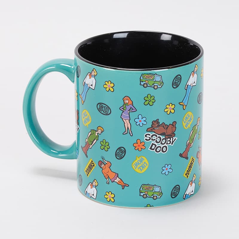 Cracker Barrel Scooby Doo Sticker Pattern 20 Oz. Mug