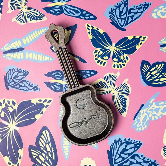 Cracker Barrel Dolly Logo Guitar Mini Skillet