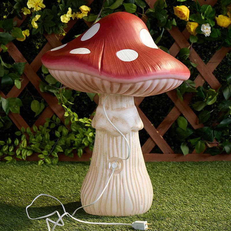 Cracker Barrel Red Mushroom with Dots Blow Mold