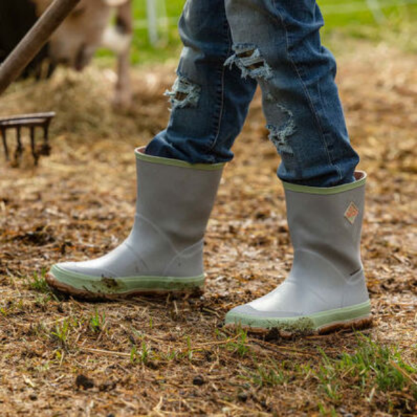 Muck Boot Company Women's Forager Mid Boot