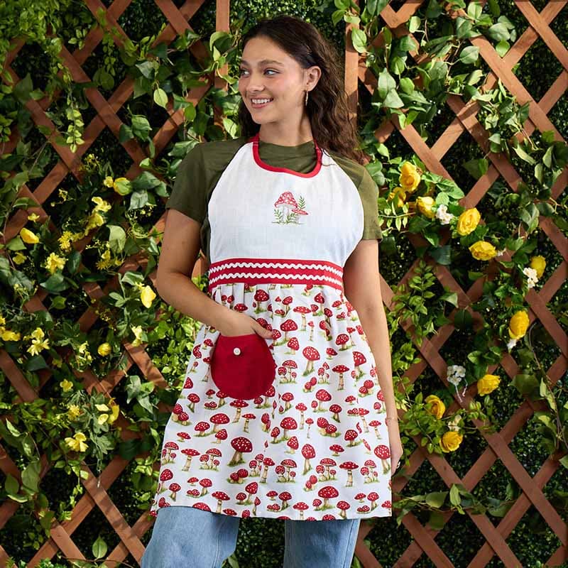 Cracker Barrel Mushroom Apron