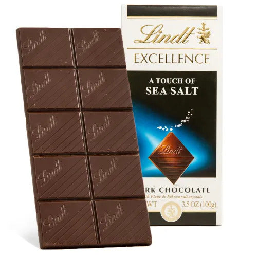 Lindt Chocolate A Touch of Sea Salt Dark Chocolate EXCELLENCE Bar (3.5 oz)