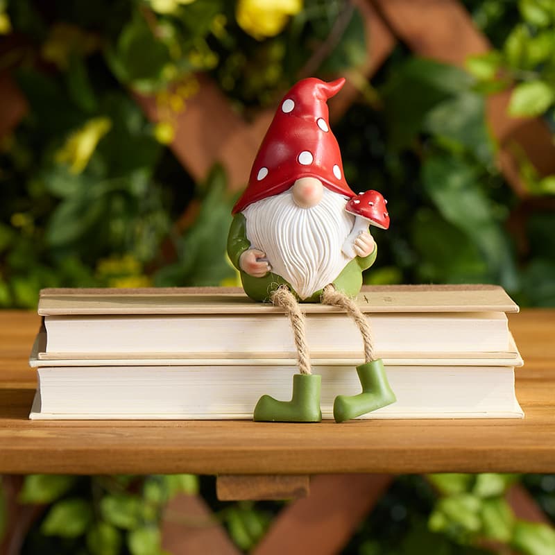 Cracker Barrel Gnome with Mushroom Shelf Sitter