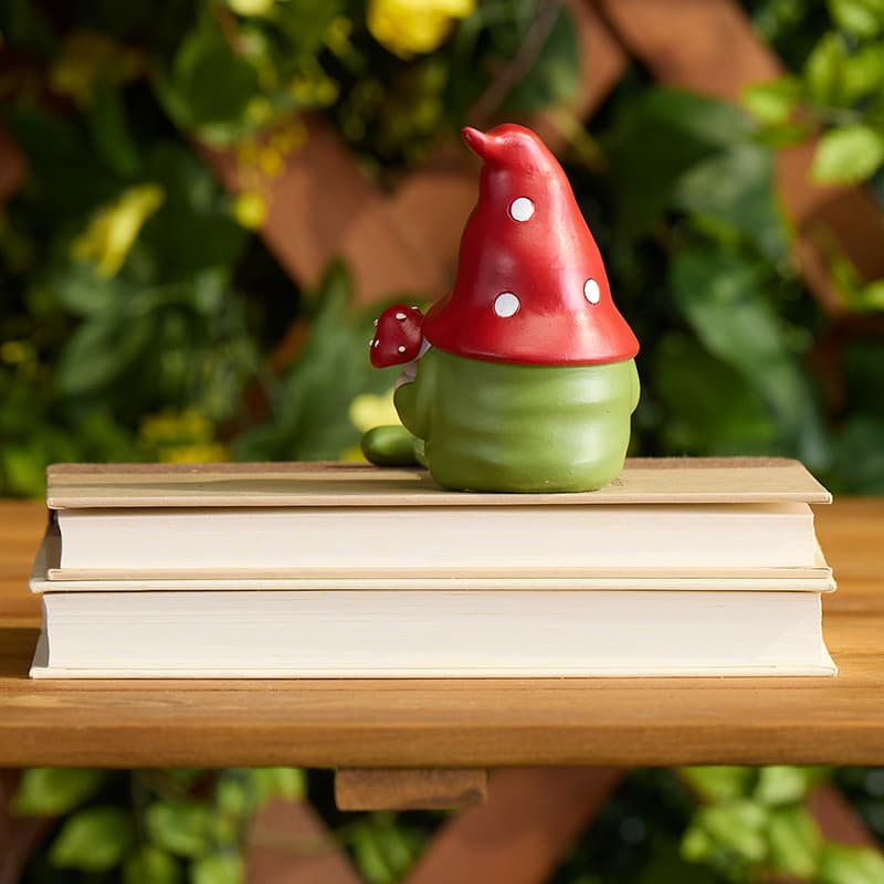 Cracker Barrel Gnome with Mushroom Shelf Sitter